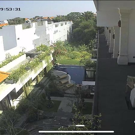 Lila Loka Homestay Canggu Exterior foto