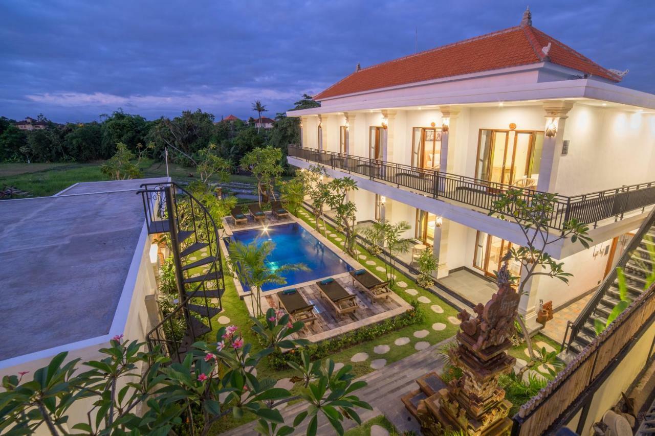 Lila Loka Homestay Canggu Exterior foto